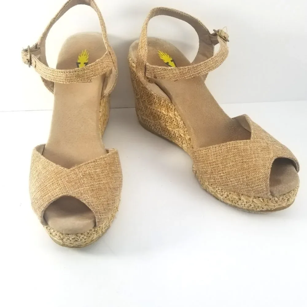 Volatile Platform Wedge Heels Size‎ 9. S771